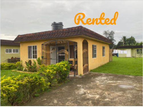 For rent two bed house one Bath Gated, AC, Hot Water Bog Walk, St Catherine
